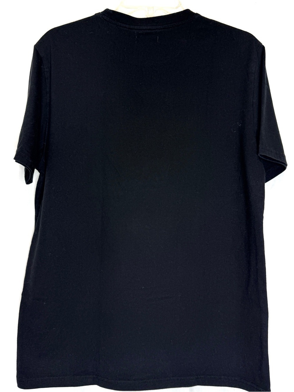Forever 21 Men's Black Short Sleeve Tee with Red Rose Embroidery on Chest - Picture 3 of 6